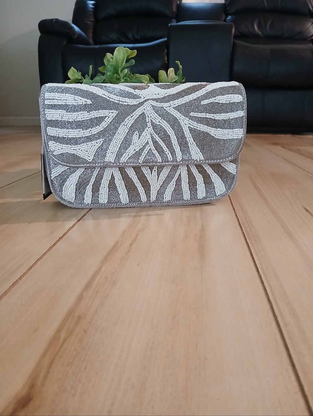 NWT America & Beyond Zebra Print Beaded Handbag ~ A Beauty